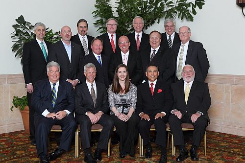 TOYOTA HONORS TOP DEALERS WITH PRESTIGIOUS PRESIDENTS AWARD